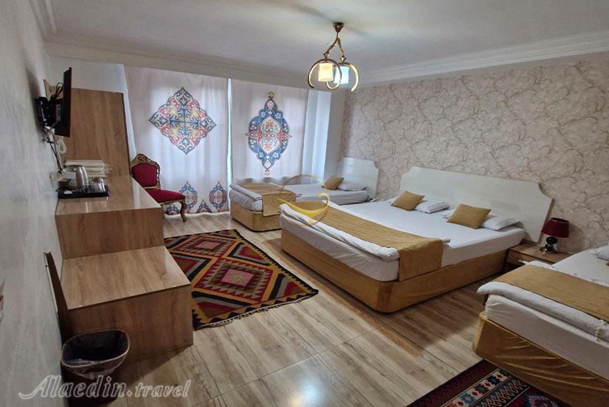 بوتیک هتل ایده آل اردبیل | علاالدین تراول