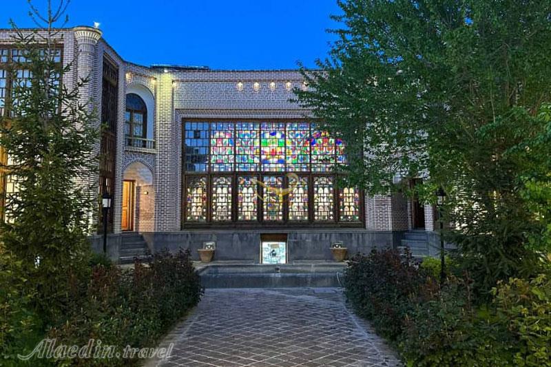 عکس های بوتیک هتل خانه تاریخی صادقی اردبیل