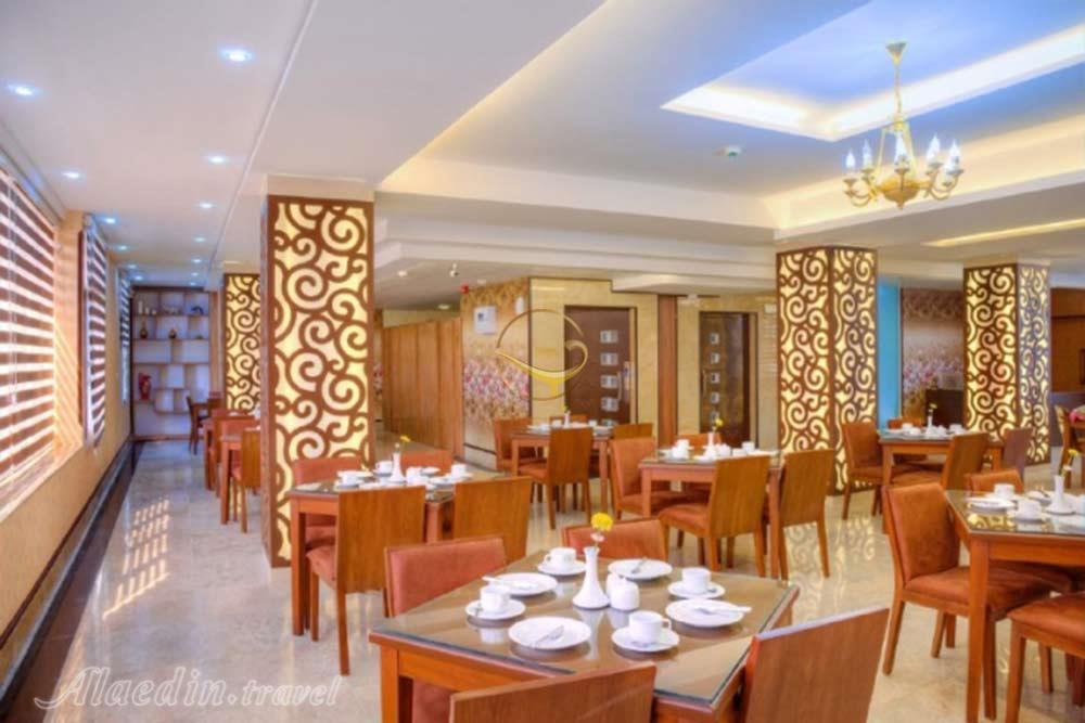 کافه رستوران هتل 3 ستاره ایران بندر عباس | علاءالدین تراول