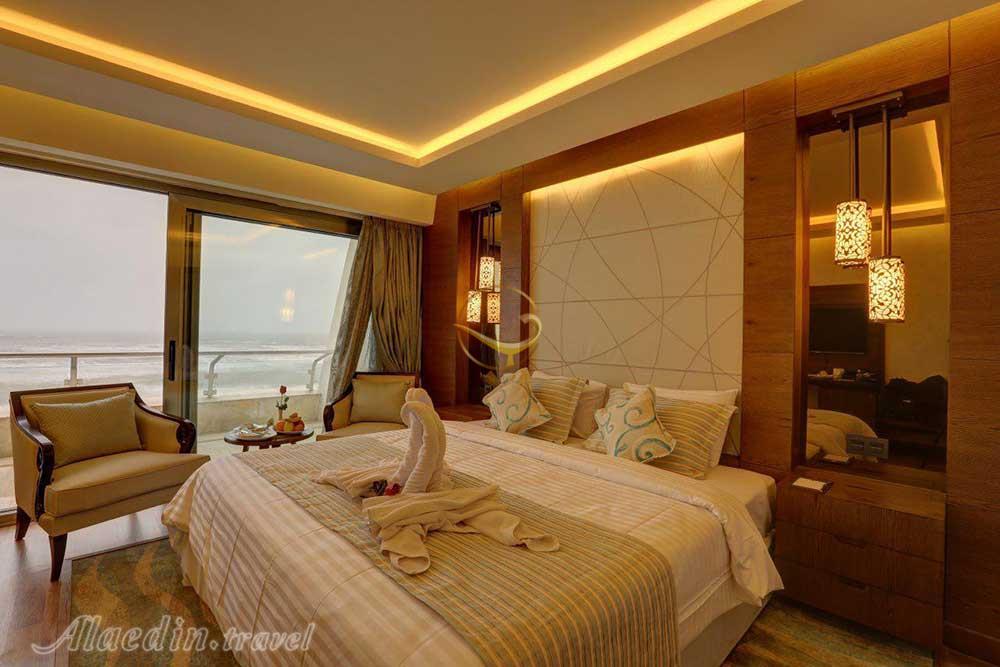 اتاق دبل هتل پنج ستاره پارسيان آزادی خزر (هایت) چالوس | علاءالدین تراول
