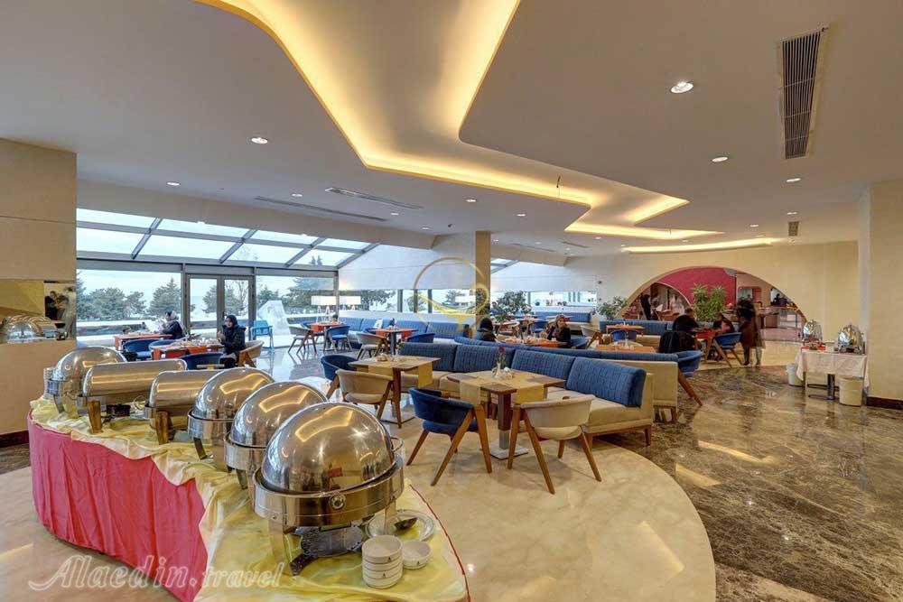 رستوران هتل پنج ستاره پارسيان آزادی خزر (هایت) چالوس | علاءالدین تراول