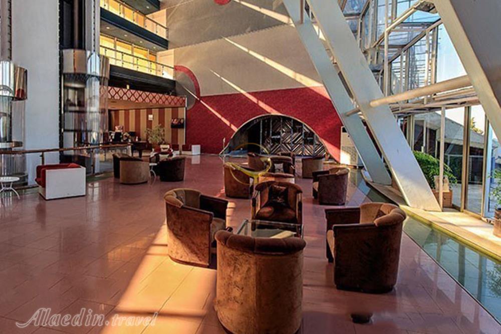 هتل هایت چالوس | علاءالدین تراول