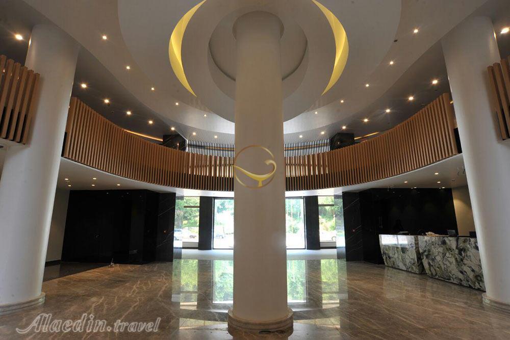 فضای داخلی هتل پنج ستاره ونوس پلاس نمک آبرود | علاءالدین تراول