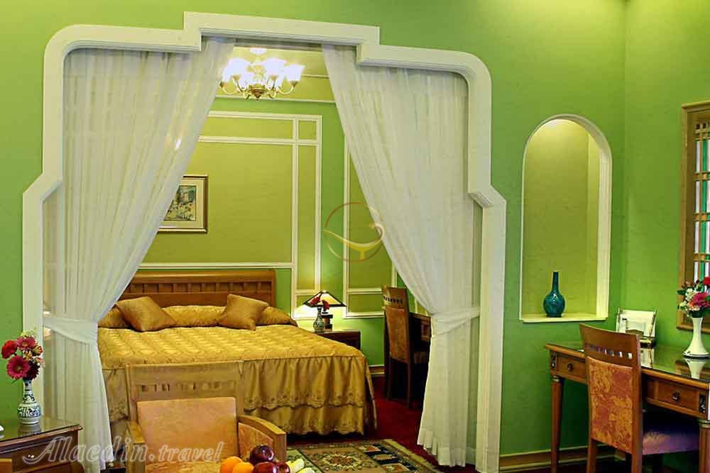 سوئیت پردیس دو نفره هتل 5 ستاره عباسی اصفهان | علاءالدین تراول