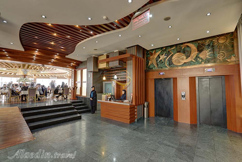 پذیرش رستوران هتل 4 ستاره آسمان اصفهان | علاءالدین تراول