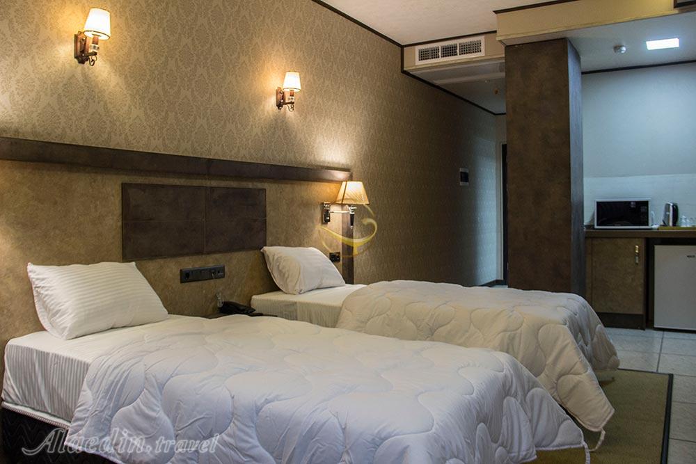 اتاق دو تخته تویین هتل 3 ستاره باران اصفهان | علاءالدین تراول