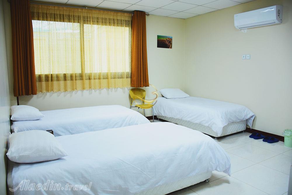 مهمانپذیر بید اصفهان | علاءالدین تراول