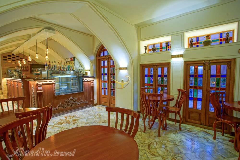 اقامتگاه سنتی میناس اصفهان | علاءالدین تراول