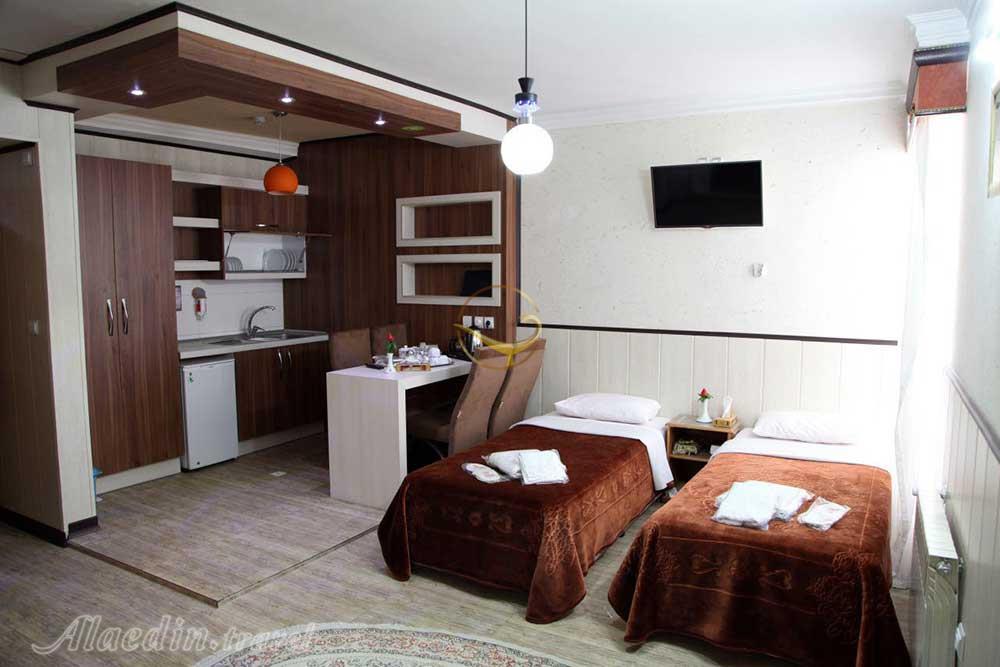 اتاق دو تخته تویین هتل نگین جی اصفهان | علاءالدین تراول