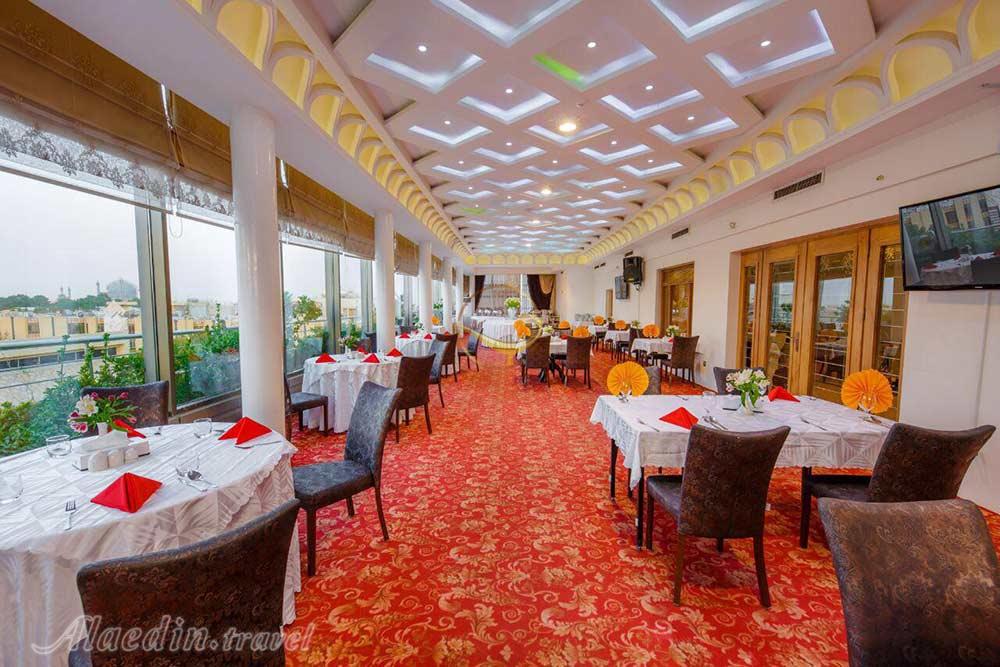 رستوران هتل 4 ستاره سفیر اصفهان | علاءالدین تراول