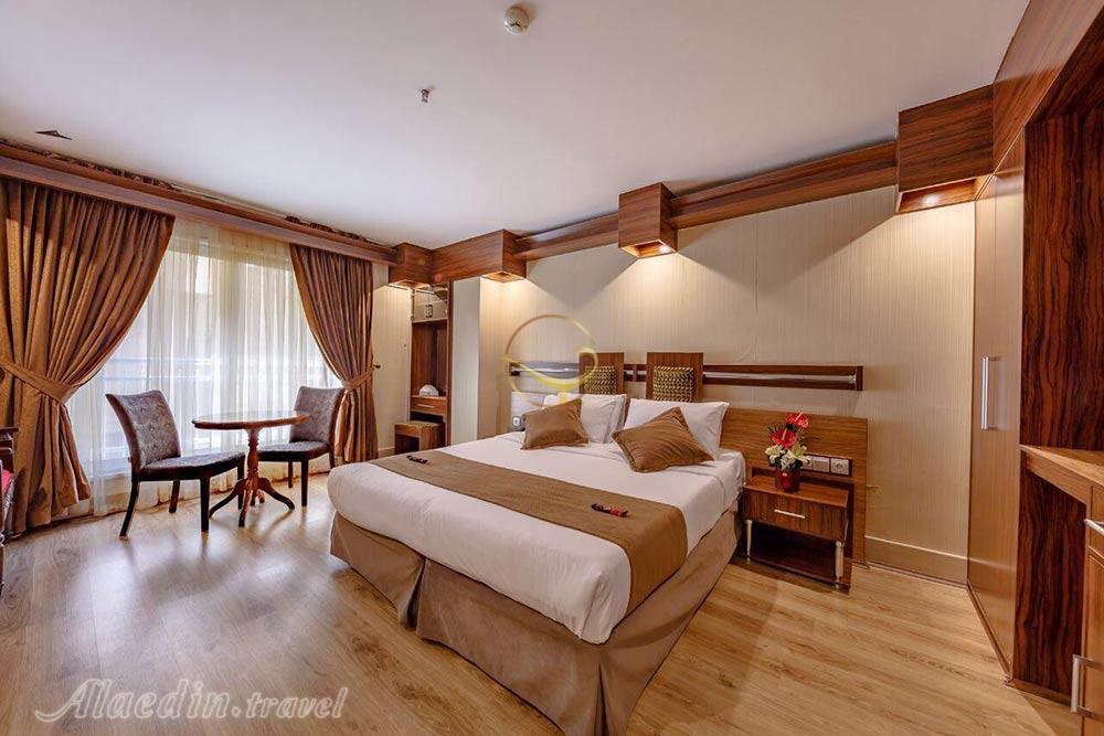 اتاق دبل هتل 4 ستاره سفیر اصفهان | علاءالدین تراول