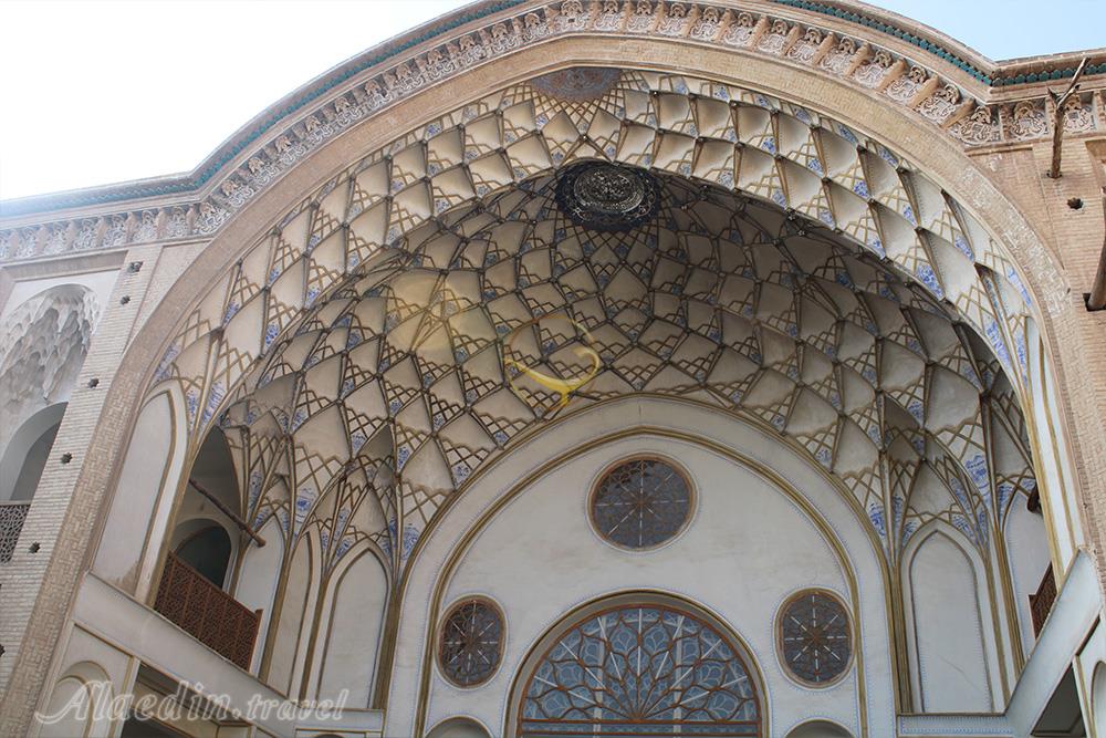 هتل عامری‌ها کاشان | علاءالدین تراول