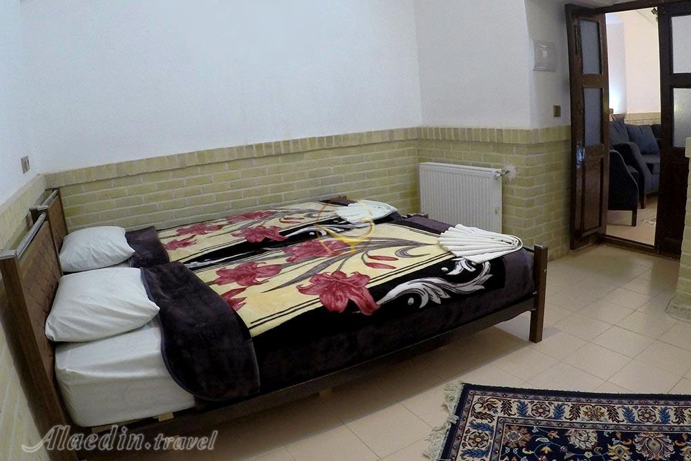 هتل سنتی آمیرزا کاشان | علاءالدین تراول