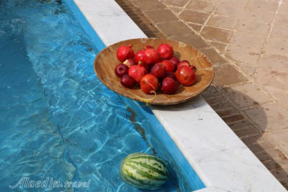 حیاط اقامتگاه بوم گردی خانه صفا آران و بیدگل | علاءالدین تراول