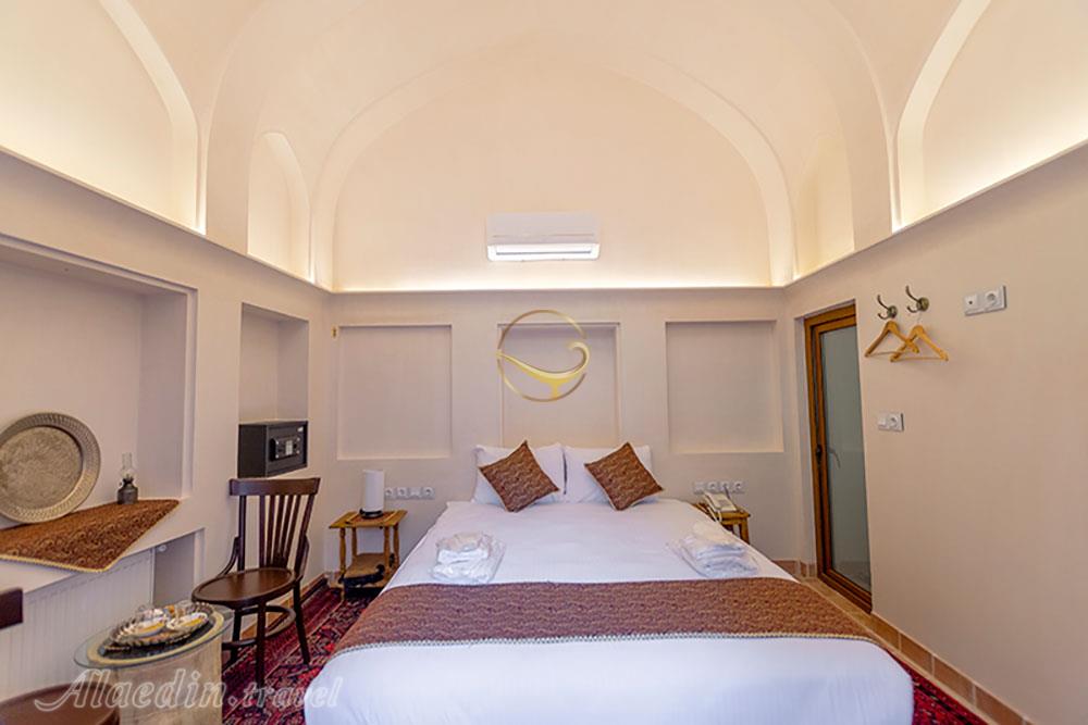 بوتیک هتل سرای قجر | علاءالدین تراول