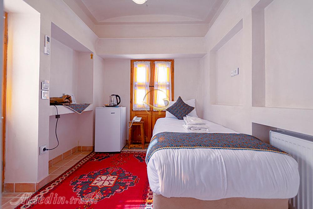 بوتیک هتل سرای قجر | علاءالدین تراول