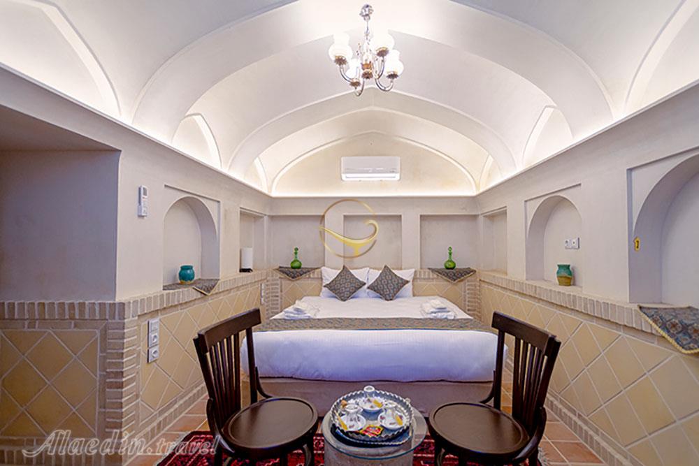 بوتیک هتل سرای قجر | علاءالدین تراول