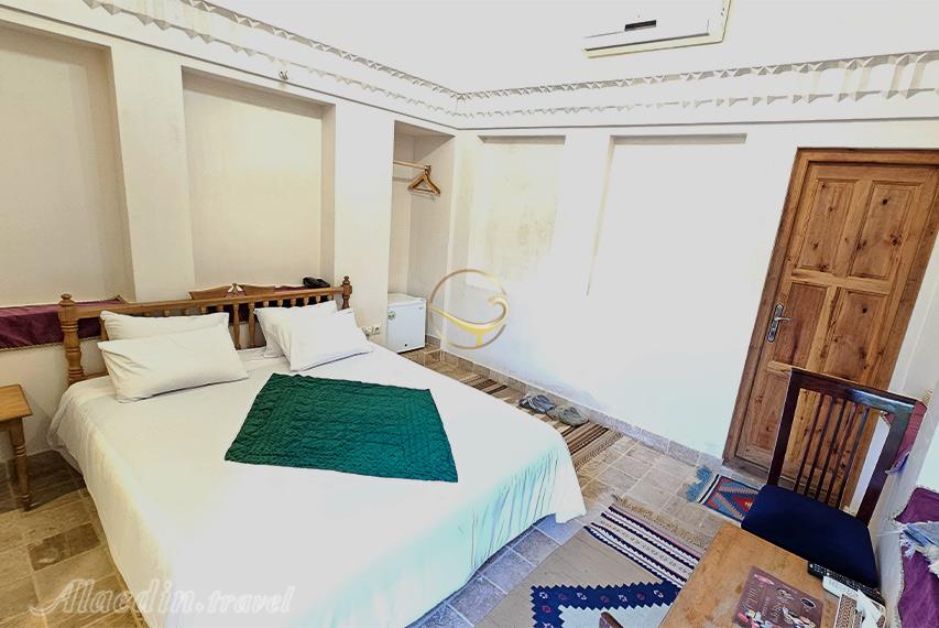 هتل خانه مرشدی 2 (ادیب) کاشان