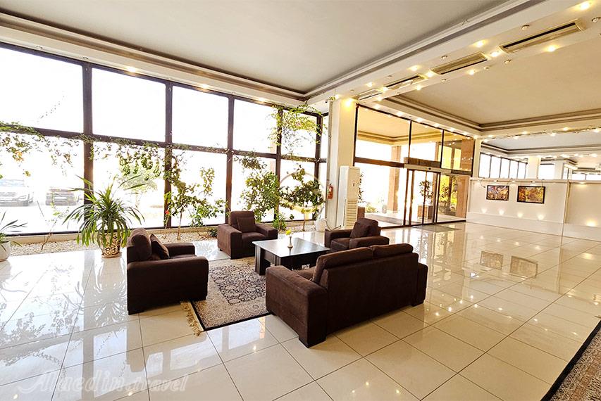 هتل نگارستان کاشان | علاالدین تراول