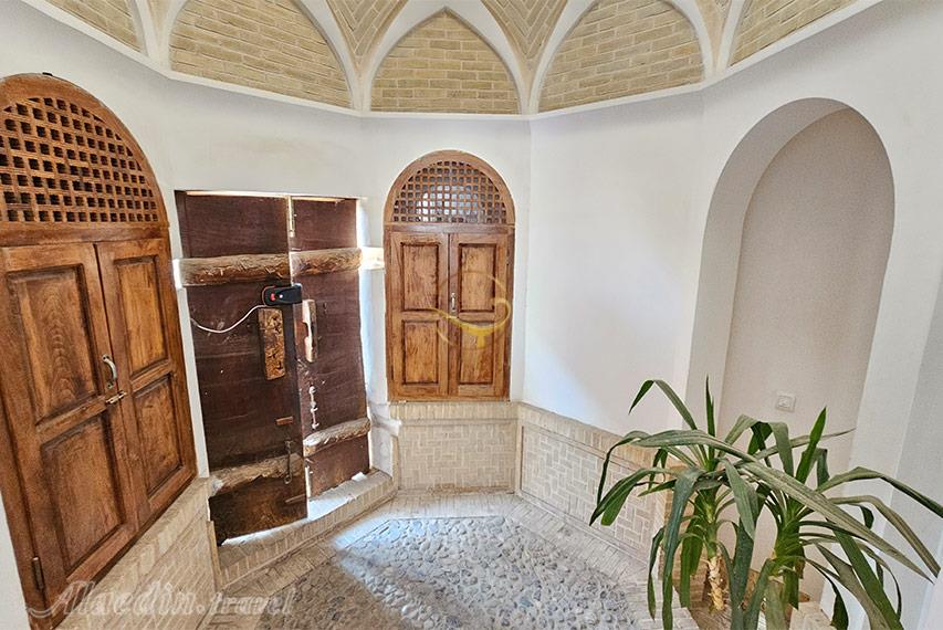 ورودی بوتیک هتل سنگ پلوی کاشان | علاالدین تراول