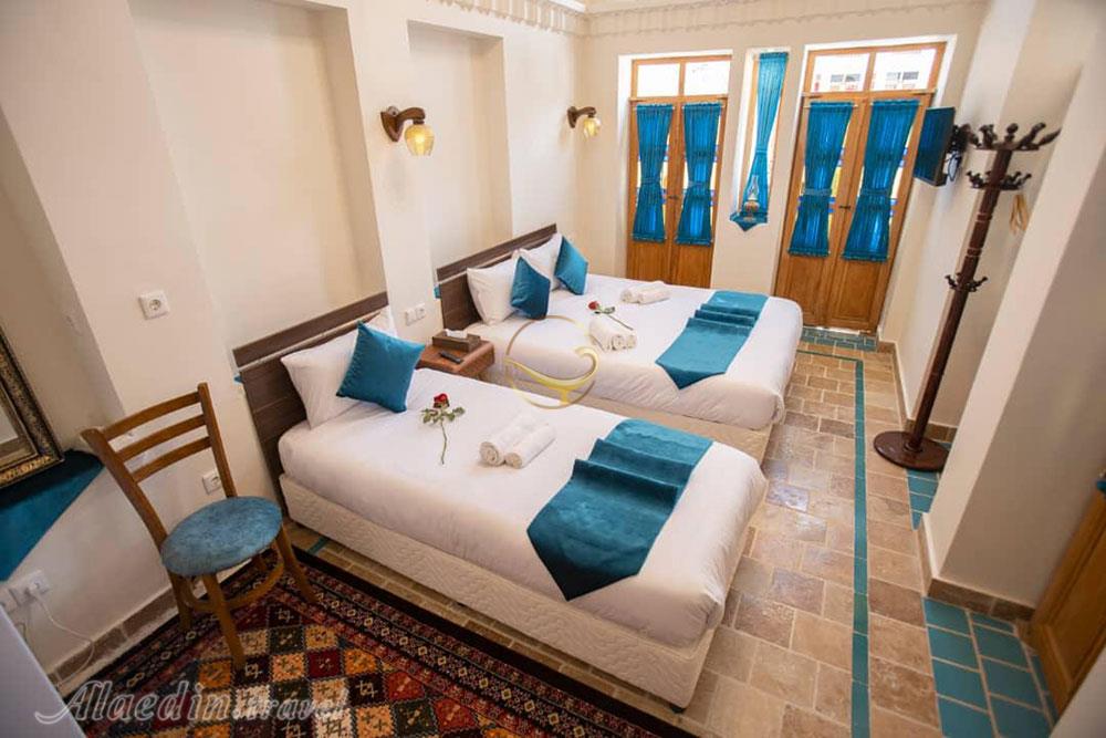 هتل سرای باقی کاشان | علاءالدین تراول