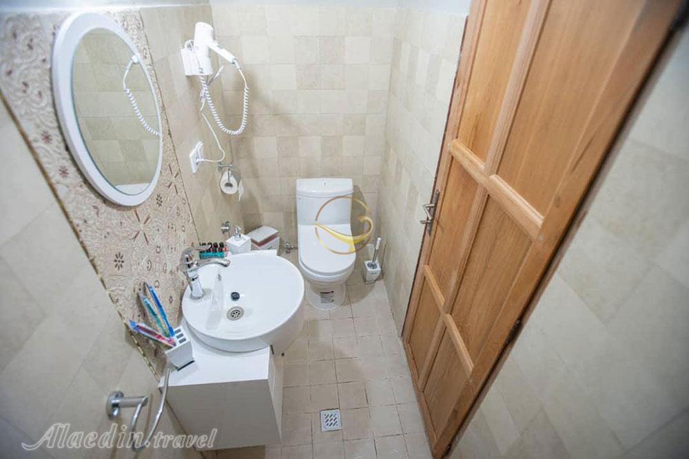 هتل سرای باقی کاشان | علاءالدین تراول