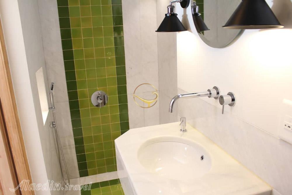 بوتیک هتل زاویه کاشان | علاءالدین تراول