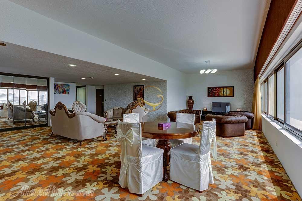 فضای نشیمن هتل پنج ستاره پارس شایان کیش | علاءالدین تراول