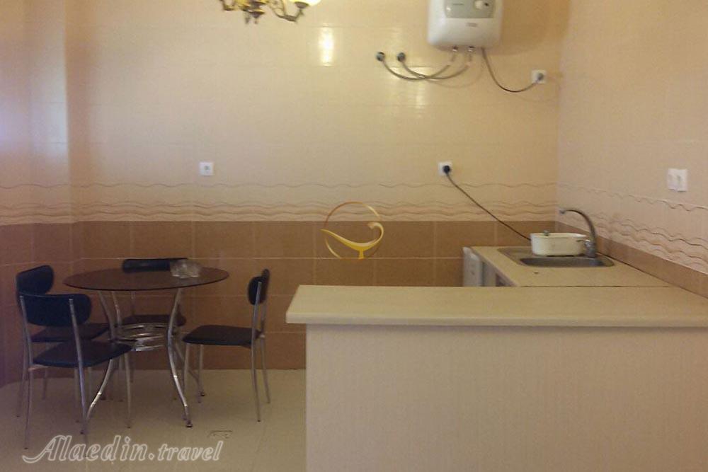 آشپزخانه هتل ستاره طلایی کیش | علاءالدین تراول