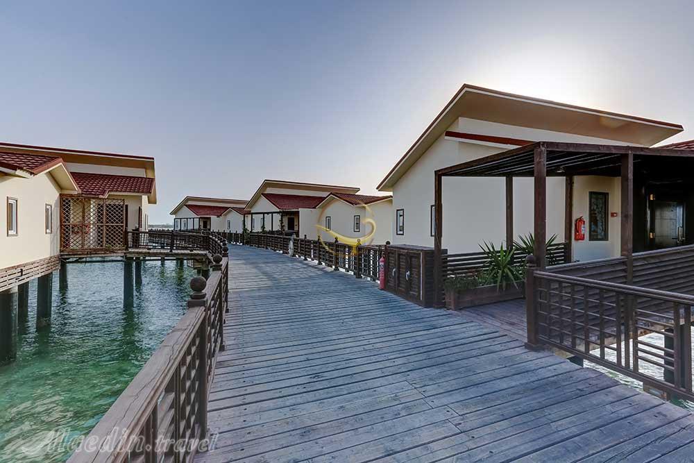 نمای ساحلی هتل پنج ستاره ترنج کیش | علاءالدین تراول