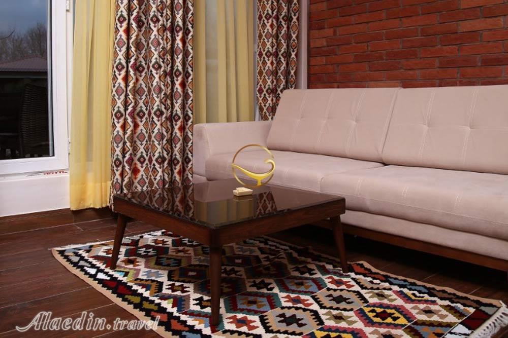 مجتمع گردشگری اقامتی مزرعه قوها لاهیجان | علاءالدین تراول