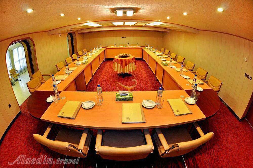 اتاق جلسات هتل 4 ستاره آسیا مشهد | علاءالدین تراول