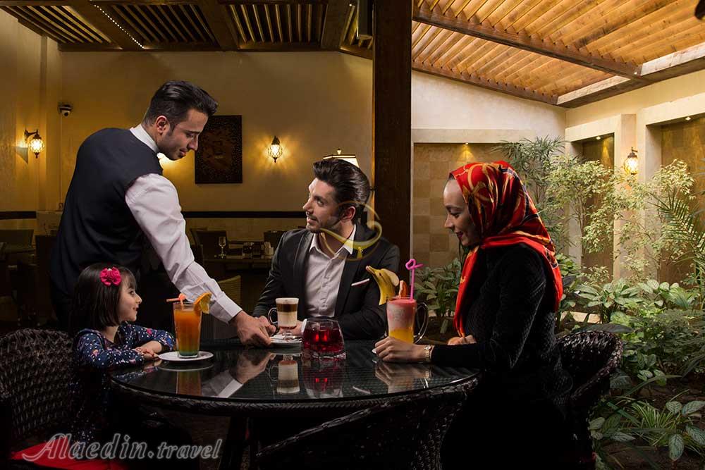 کافی شاپ هتل درویشی | علاءالدین تراول