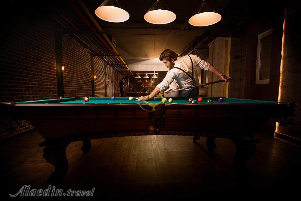 سالن بیلیارد هتل درویشی | علاءالدین تراول