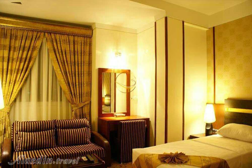 اتاق هتل ۴ ستاره عماد مشهد | علاءالدین تراول
