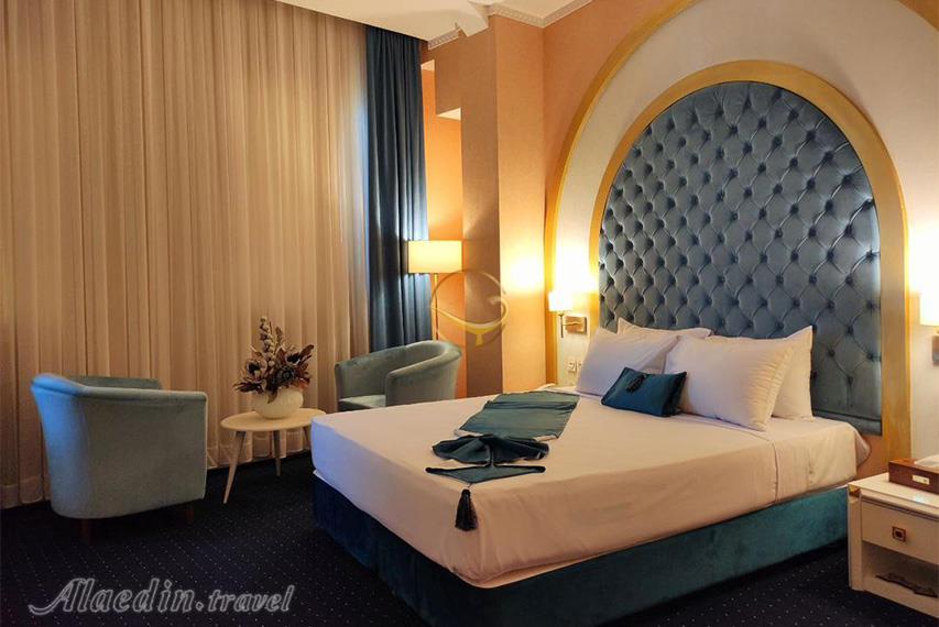 هتل پارس امپراطور مشهد | علاالدین تراول