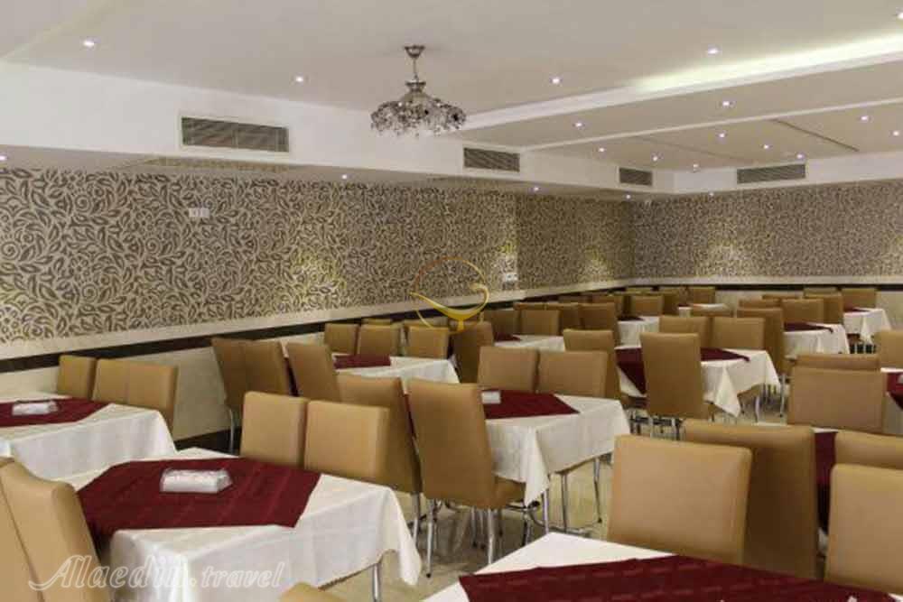 رستوران هتل آپارتمان فاخر مشهد | علاءالدین تراول