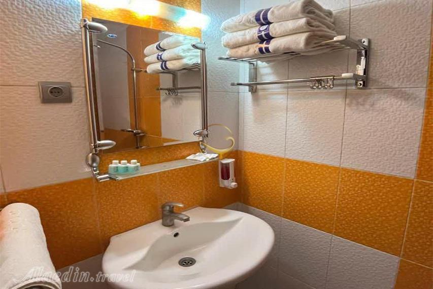 سرویس بهداشتی هتل قصر نیلی مشهد | علاالدین تراول