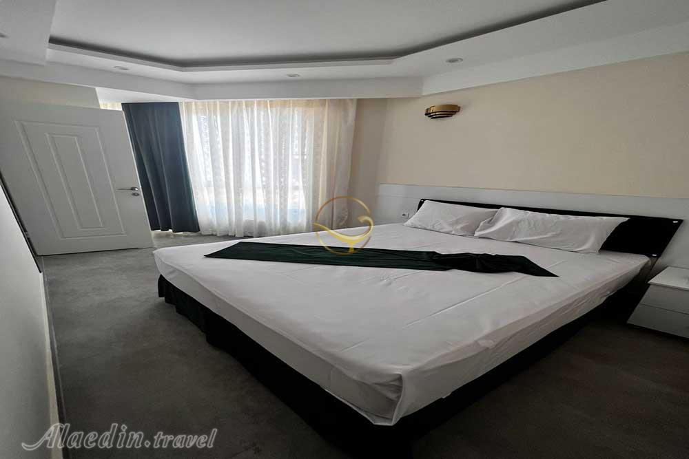 هتل حیات مشهد | علاءالدین تراول