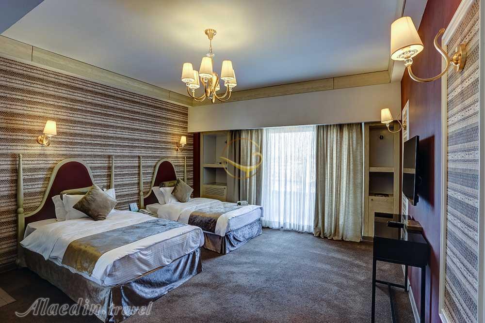 سوئیت های کانکت هتل 5 ستاره هما 2 مشهد | علاءالدین تراول