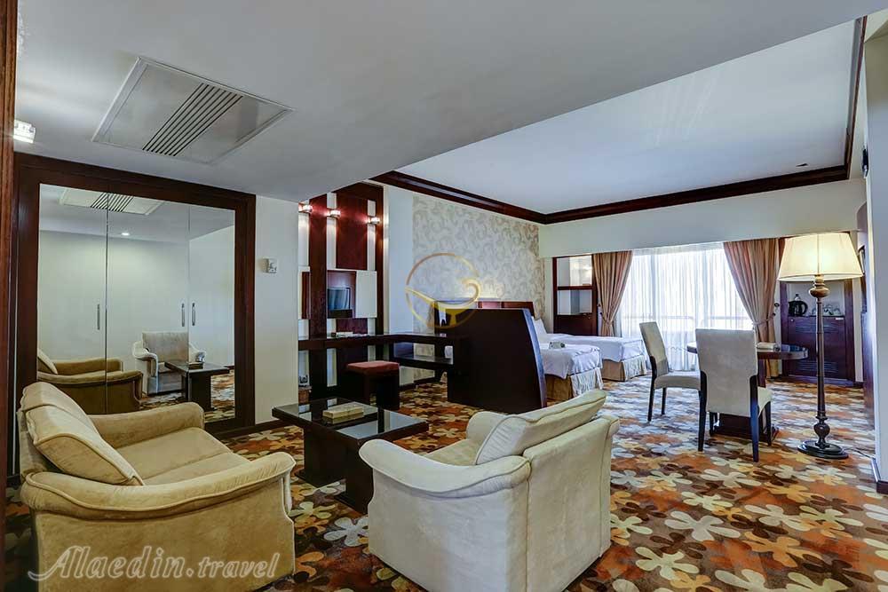 سوئیت لوکس دو نفره هتل 5 ستاره هما 2 مشهد | علاءالدین تراول
