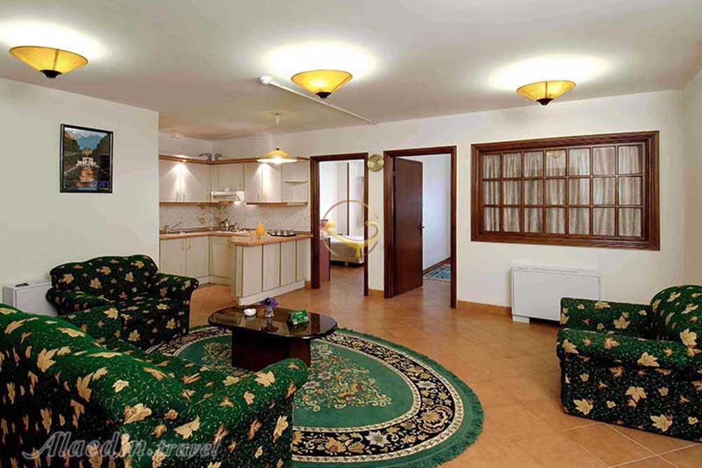 فضای نشیمن هتل 3 ستاره خانه سبز مشهد | علاءالدین تراول