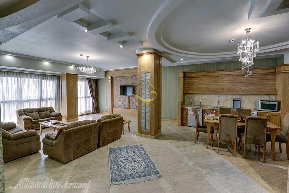رویال سوئیت هتل 5 ستاره کوثر ناب مشهد | علاءالدین تراول