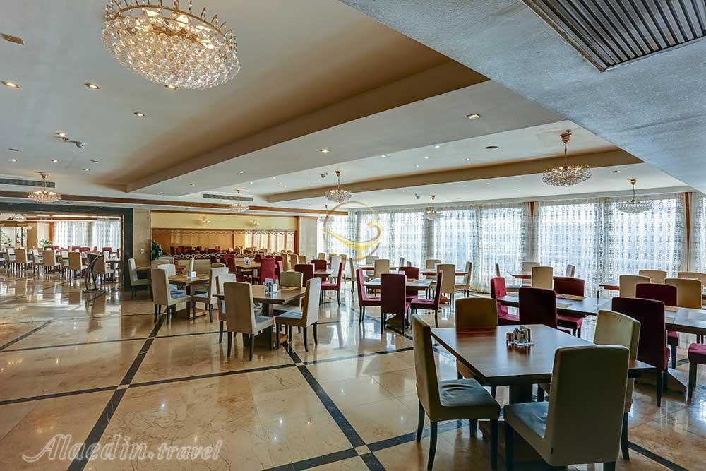 رستوران هتل 5 ستاره کوثر ناب مشهد | علاءالدین تراول