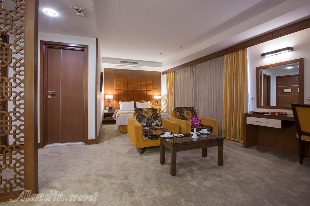 آپارتمان یک خوابه سه تخته هتل 4 ستاره نگین پاسارگاد مشهد | علاءالدین تراول