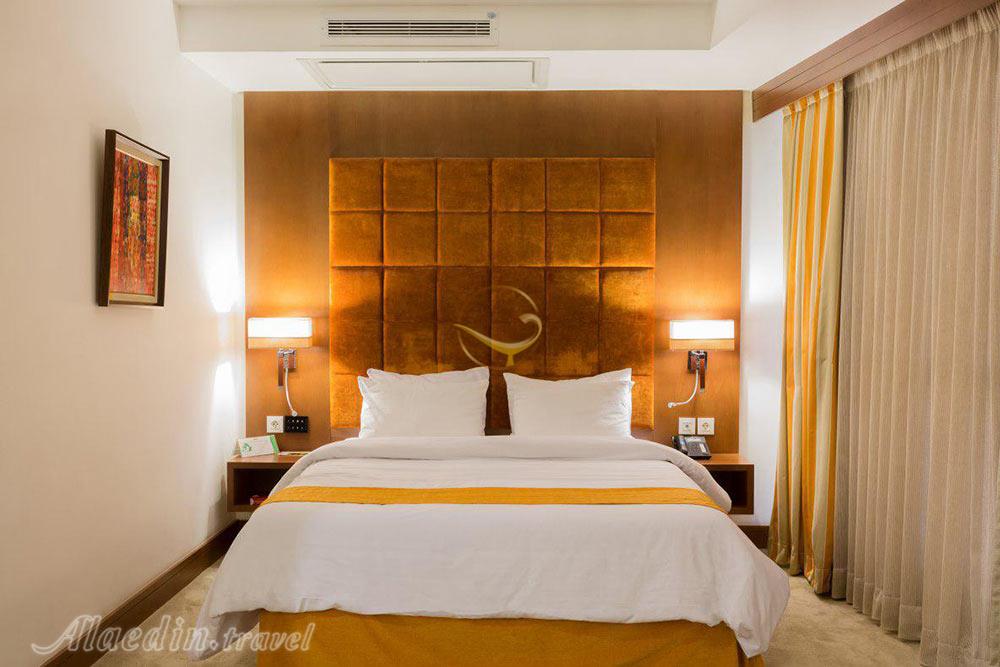 اتاق دبل هتل 4 ستاره نگین پاسارگاد مشهد | علاءالدین تراول