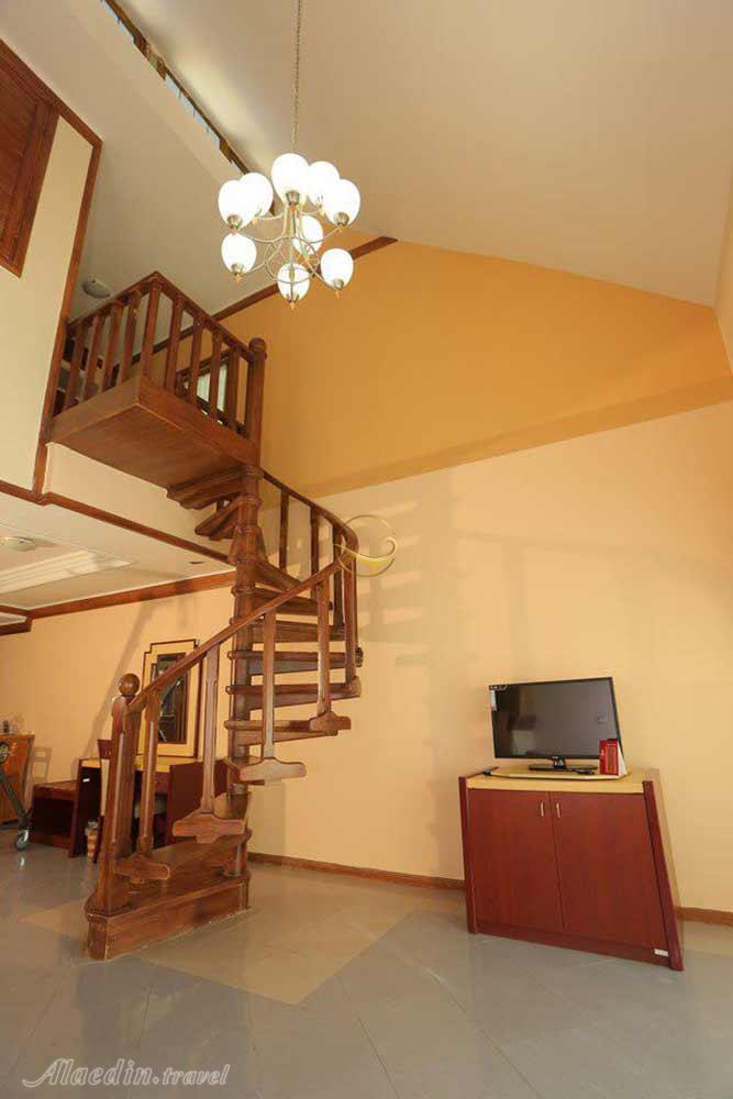 اتاق دوبلکس هتل 4 ستاره توریست توس مشهد | علاءالدین تراول