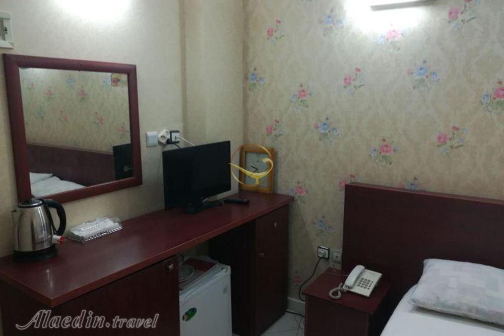 اتاق هتل سخاوت مشهد | علاءالدین تراول