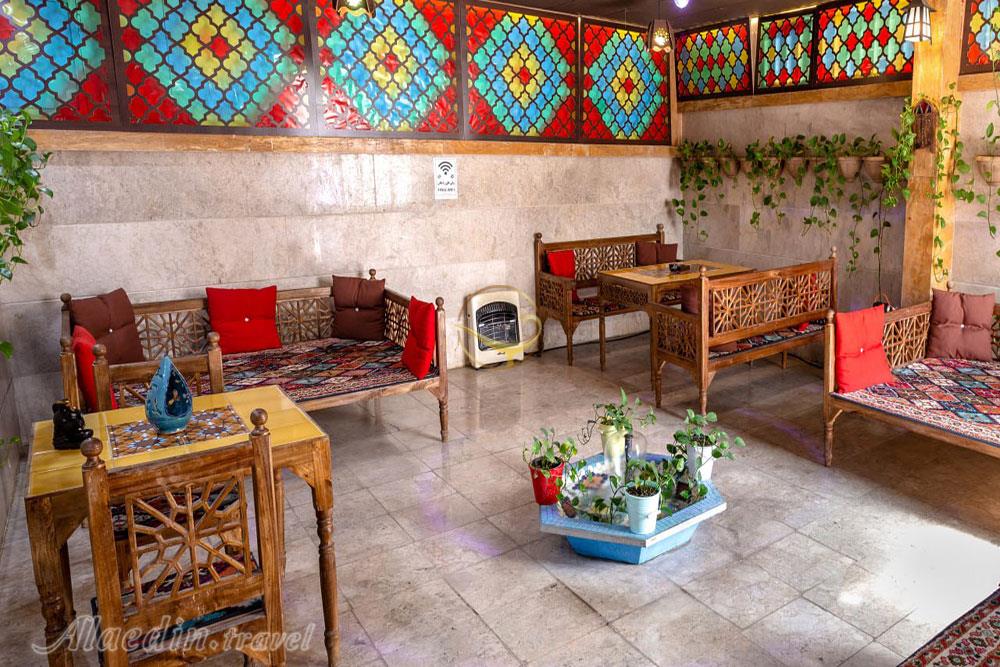 هتل یاقوت شرق مشهد | علاءالدین تراول