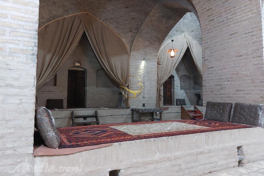 هتل کاروانسرای صفویه مهریز | علاءالدین تراول